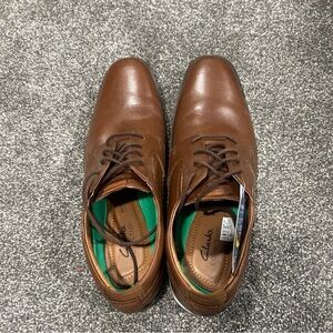 Clarks Men's Brown Leather Shoes